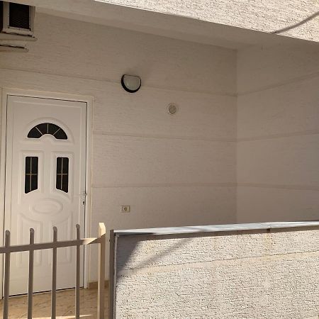 Guesthouse A&F Ksamil Esterno foto