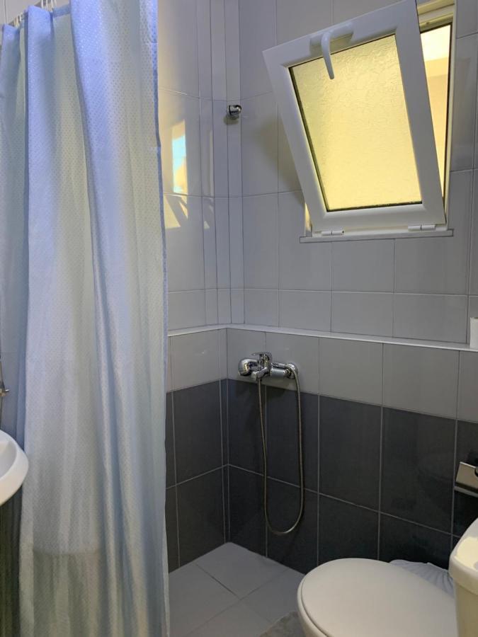 Guesthouse A&F Ksamil Esterno foto