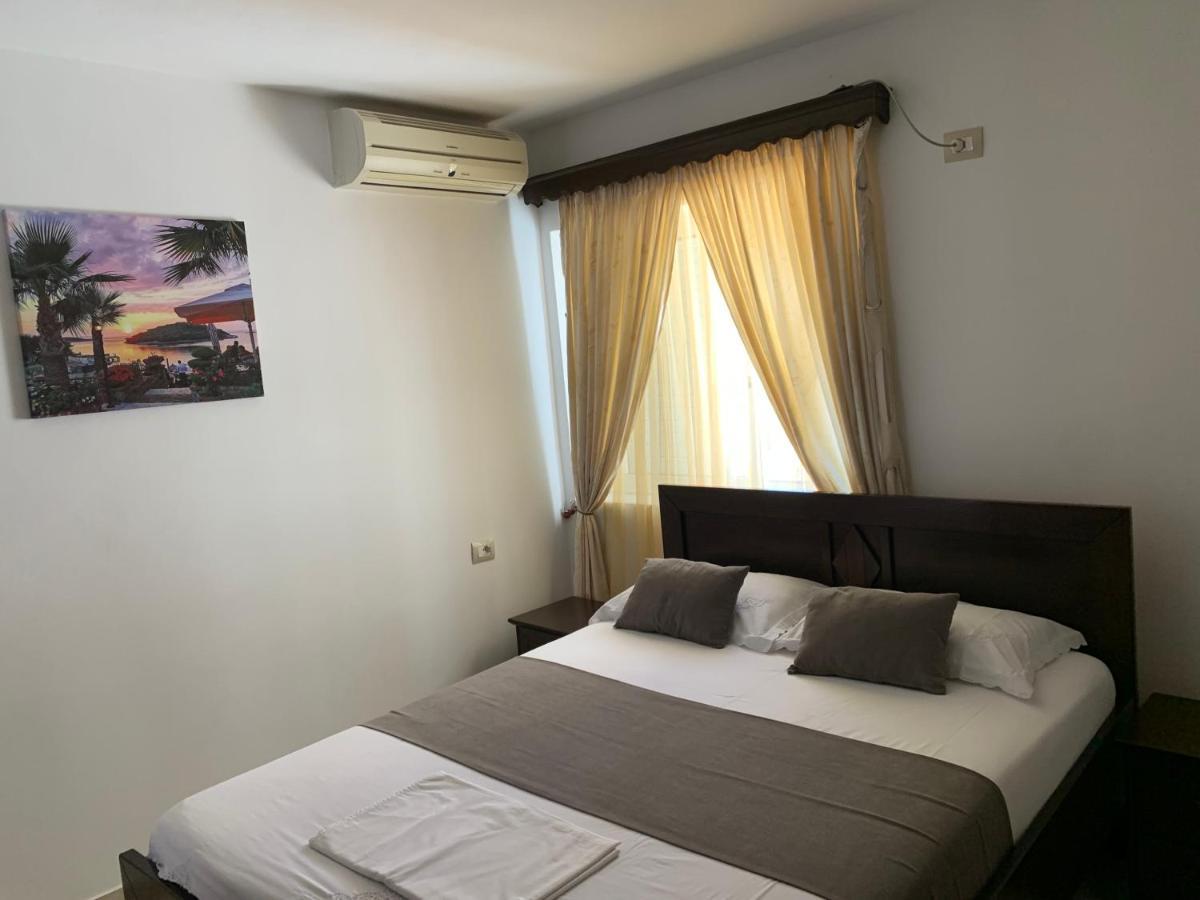 Guesthouse A&F Ksamil Esterno foto