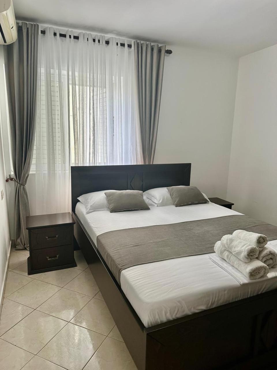 Guesthouse A&F Ksamil Esterno foto